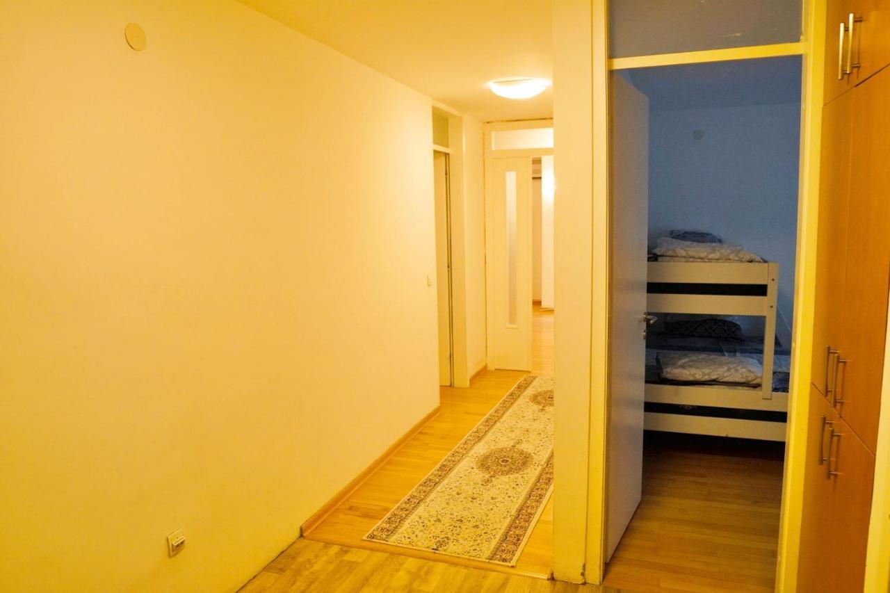 City Center Grand Apartment - Three-Bedroom, Free Parking Saraievo Exterior foto