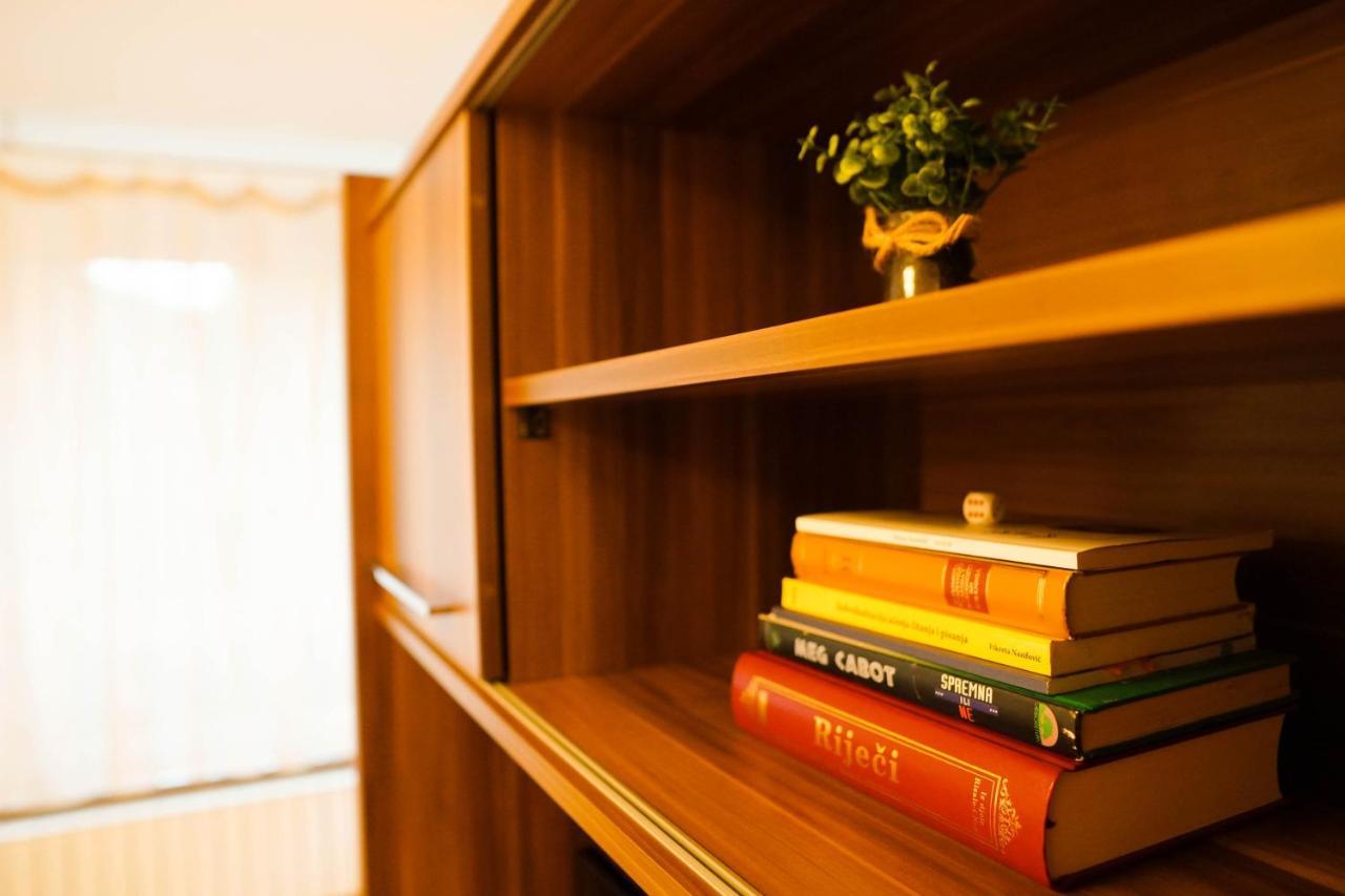 City Center Grand Apartment - Three-Bedroom, Free Parking Saraievo Exterior foto