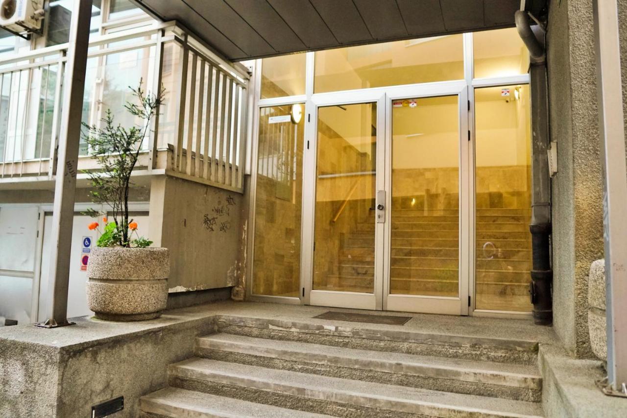 City Center Grand Apartment - Three-Bedroom, Free Parking Saraievo Exterior foto